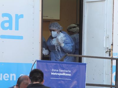 Coronavirus: el descenso de la curva de contagios permitió que de nuevo baje la ocupación de camas