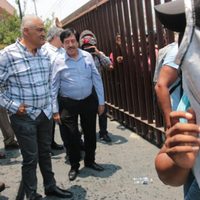 Maestros de la CNTE vandalizan Congreso de Guerrero; exigen abrogación de reforma educativa