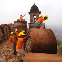 Caída de rayo fulmina a 11 turistas en la India; suman 50 muertes por tormentas eléctricas