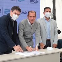 Omar Gutiérrez firmó un convenio con Nación que beneficiará la producción rural