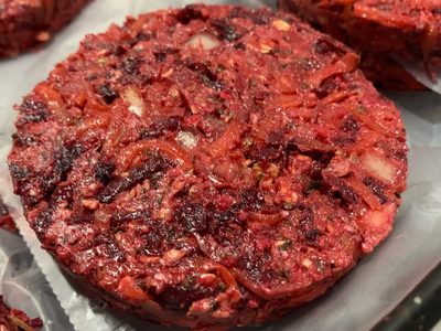 Medallones de remolacha y arroz: facilísimos y nutritivos para preparar este finde