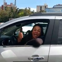 Exhiben a supuesta 'hija de general” que pretendió entrar a hospital militar sin hacer fila