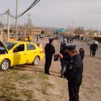 Taxista en grave estado luego de ser baleado en Cuenca XV
