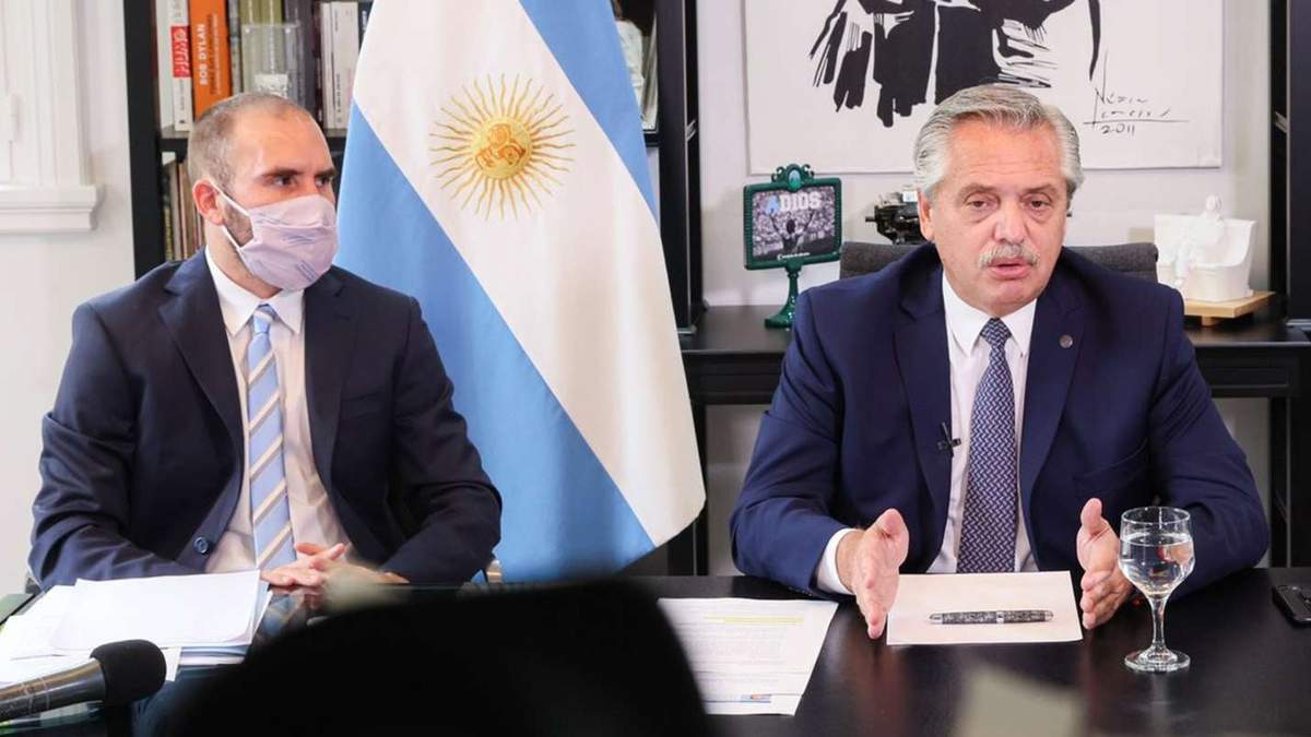 El ministro de Economía, Martín Guzmán y el presidente de la Nación, Alberto Fernández. Fuente: (Twitter)