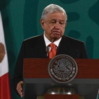 Acuerdo del INE para bajar temporalmente tres mañaneras de mayo "se acata y se cumple": AMLO