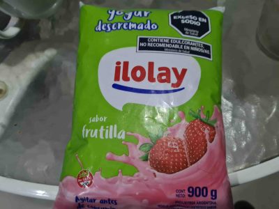 Con un sachet de yogur vacío, una toalla vieja y retazos de tela, hacé estos divinos baberos para regalar o vender