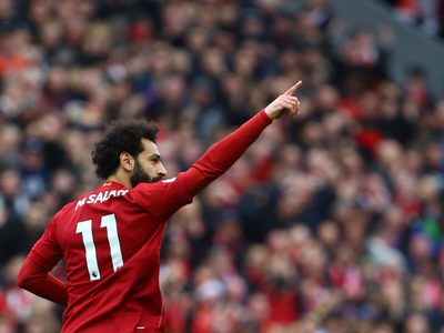 Liverpool volvió al triunfo de la mano de Salah