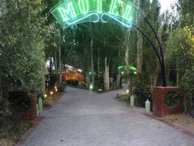 Un motel de Centenario fue denunciado por colgarse de la luz en cuatro ocasiones