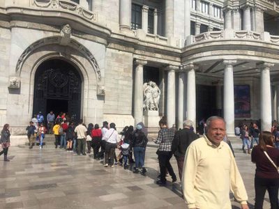 En 50 días asisten 100 mil personas a Bellas Artes para la muestra 'Rojo mexicano”