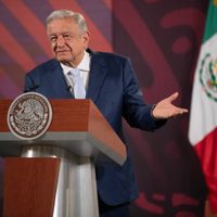 El INE ordena, otra vez, bajar una mañanera de AMLO por entrometerse en el proceso electoral