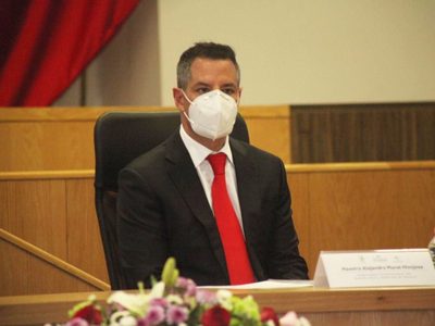 Murat separa a Vicente Mendoza, secretario de Finanzas