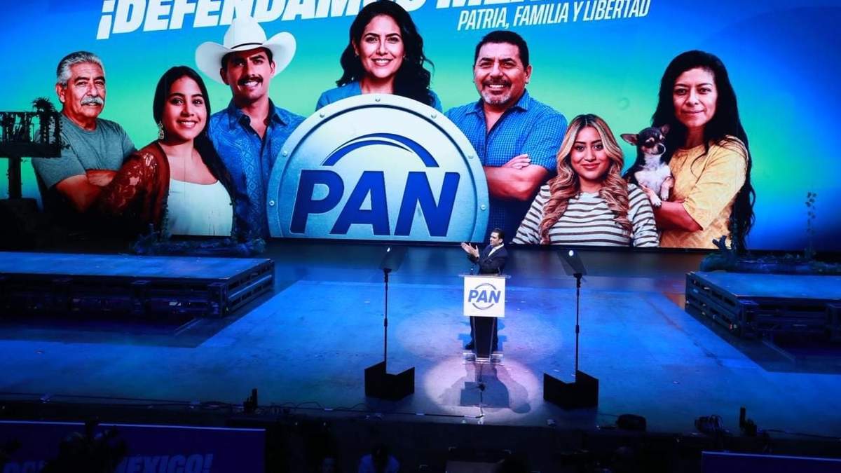 Lorenzo Córdova y Enrique Krauze dedican mensaje apoyo al PAN en su relanzamiento