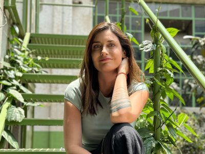 Ximena Santaolalla aborda la pedofilia en su nueva novela “Un jardín al fondo de la noche”