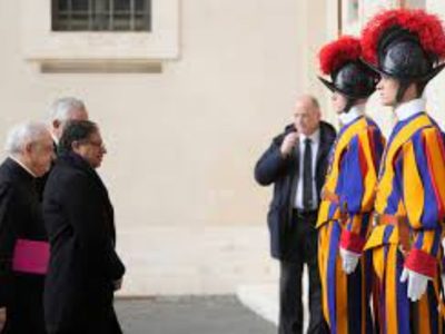 Petro plantea posible ronda de negociación con el ELN en el Vaticano tras visita al papa Francisco