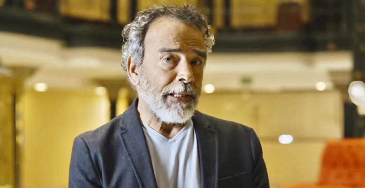 Damián Alcázar en uno de los videos