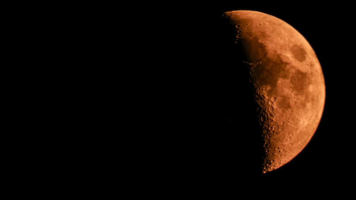 Eclipse parcial de luna llena. Fuente: (Twitter)