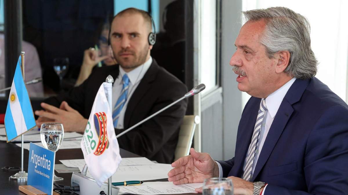 Alberto Fernández y Martín Guzmán. Fuente: (Twiiter)