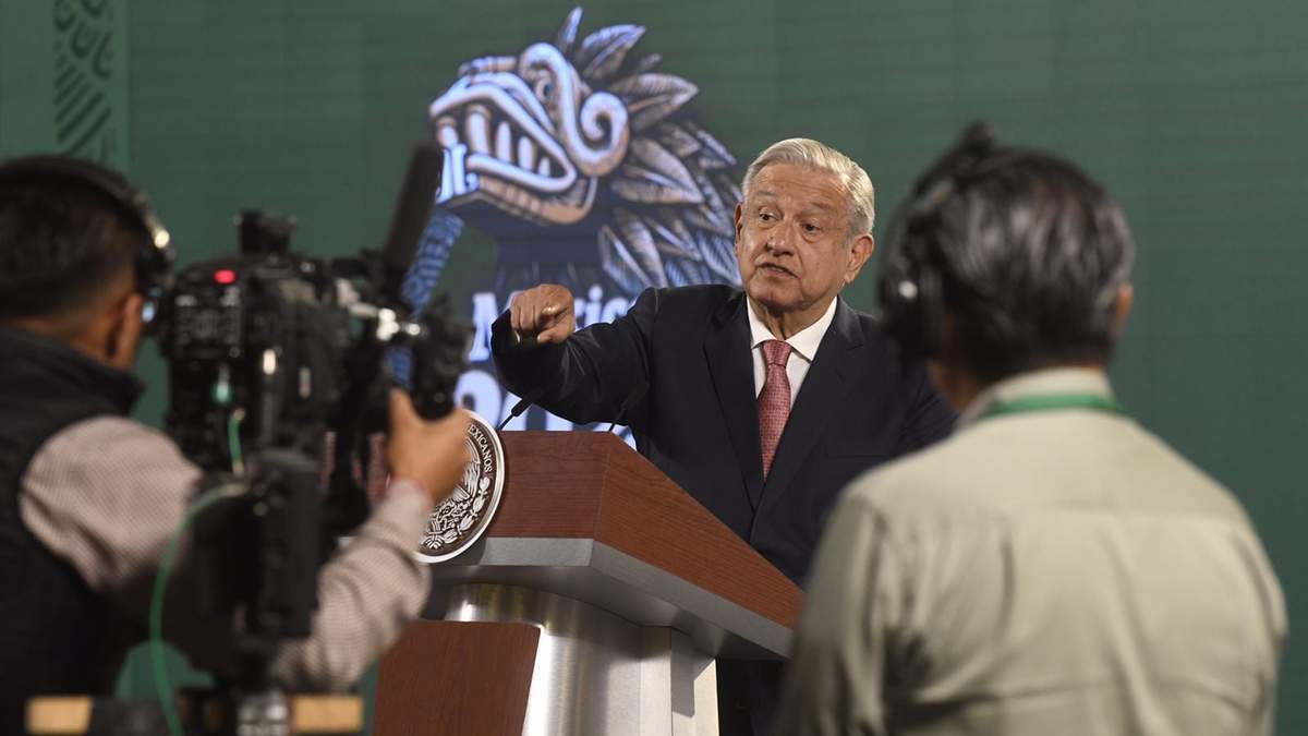 El presidente refirió que si la FGR considera que incurrieron en un delito se debería de integrar un expediente
