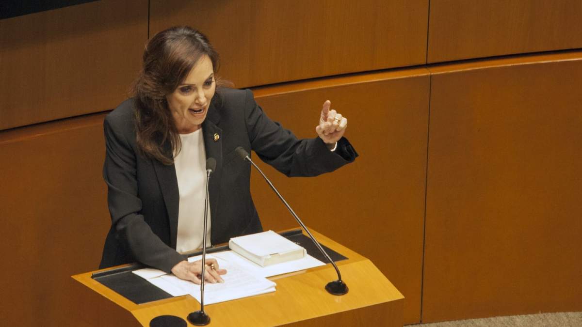 La senadora panista Lilly Téllez