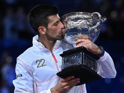 Djokovic alcanza los 22 Grand Slams de Nadal al conquistar el Abierto de Australia