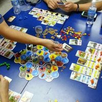 Tareas y juegos para compartir con los más chicos