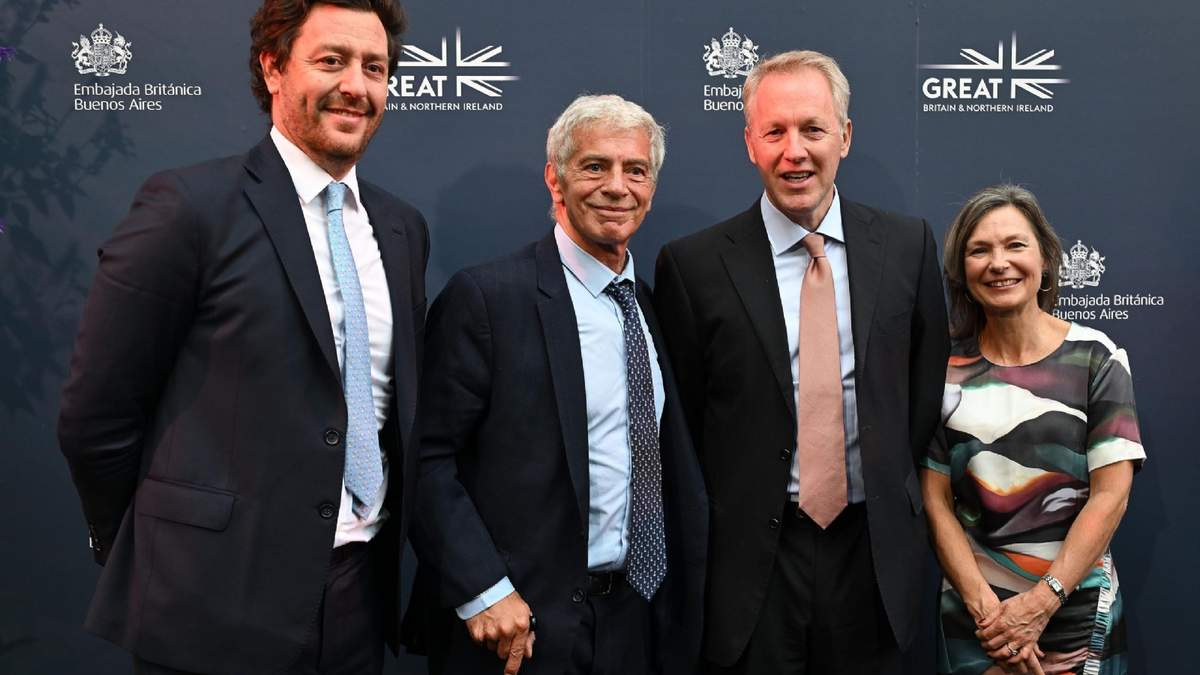 El embajador británico con el ministro de Justicia, Mariano Cúneo Libarona.