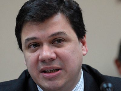 Gobierno vs. empresarios: Moroni negocia con directivos de Techint para evitar despidos masivos
