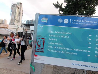 Ya son tres los candidatos para la rectoría de la UNCo