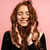 No hay excusas: la fórmula mágica y de bajo presupuesto para que el cabello crezca fuerte y abundante