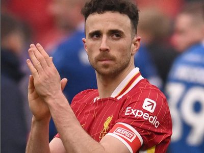 Liverpool retiró el número 20 del fallecido delantero Diogo Jota