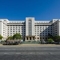 Milei acelera la renovación judicial y envía otros 30 pliegos de jueces al Senado