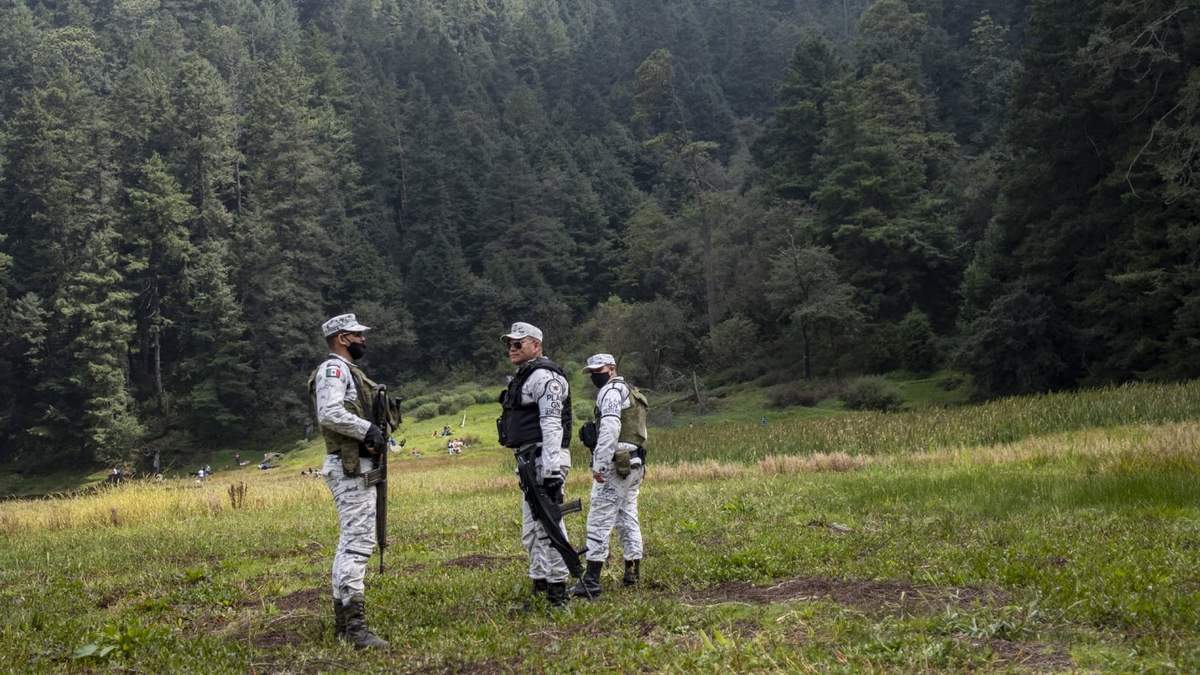 Elementos de la Guardia Nacional en el Parque Nacional Lagunas de Zempoala