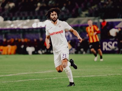 “El Chino” Huerta debuta con derrota en la Europa League