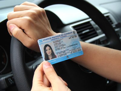 Atentos conductores: los nuevos requisitos para renovar la Licencia Nacional de Conducir en Argentina