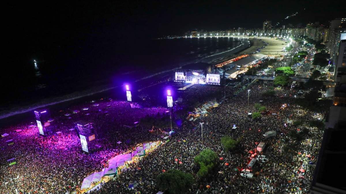 Concierto masivo de Lady Gaga en Copacabana, Rio de Janeiro, Brasil