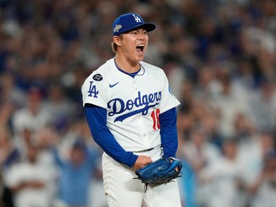 Yamamoto brilla por Dodgers, que barren a Rojos y anclan en la Serie Divisional de la Liga Nacional