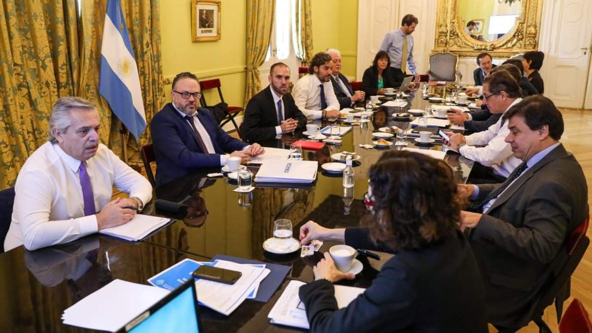 El Gobierno calcula el costo de las medidas económicas. Fuente: (Twitter)