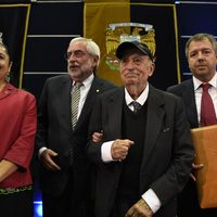 UNAM celebra 90 años de autonomía y reconoce a González Casanova y rectora de Universidad Veracruzana