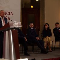 El presidente cambia su postura sobre testigos colaboradores, pero insiste en que no se abuse
