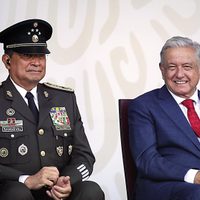 Ayotzinapa: AMLO le lava la cara al Ejército