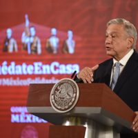 López Obrador retira su nombre de la carta a beneficiarios de créditos