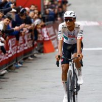 Isaac del Toro se corona en la Tirreno-Adriático