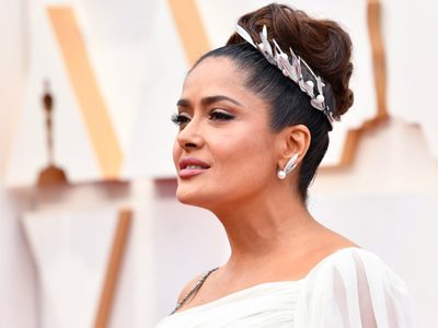 “Diosa de la moda”: Salma Hayek recordó a una gran amiga en sus redes sociales