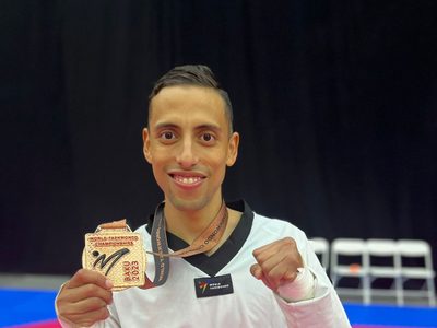 Carlos Navarro gana bronce y le da su primera medalla a México en Mundial de Taekwondo