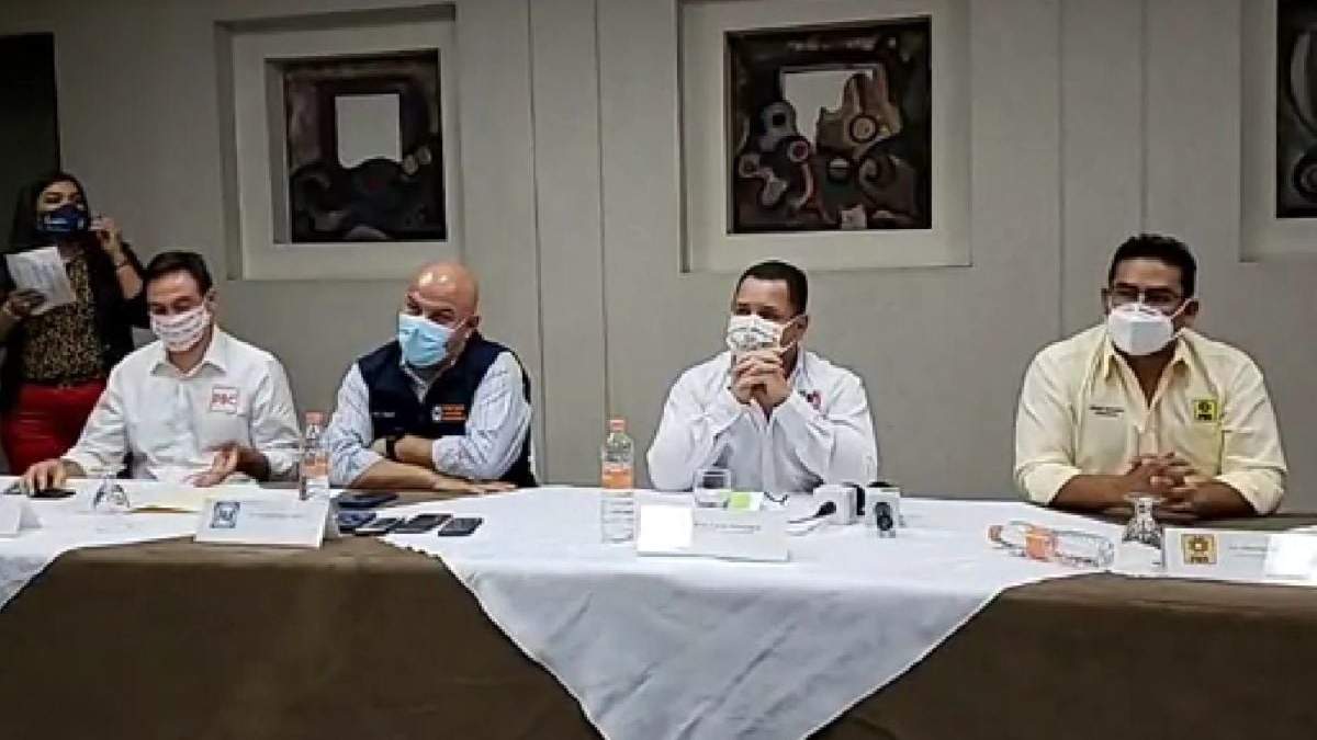 Los líderes de los partidos que conforman el Frente de Unidad para Baja California