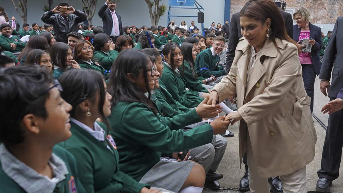 Ceremonia de inauguración del ciclo escolar 2025 - 2026 en la Escuela Secundaria Diurna N° 1 "Cesar A. Ruiz"