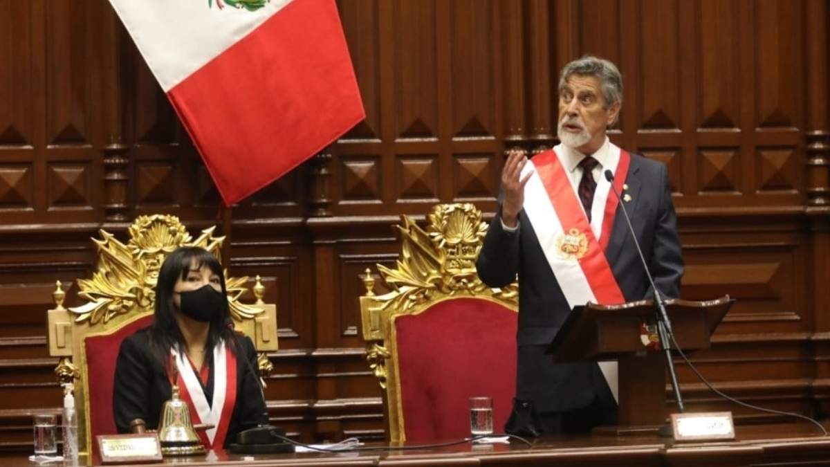 Francisco Sagasti, presidente interino de Perú