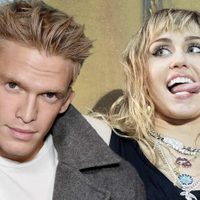 ¡Con las manos en la masa! Así fueron capturados Miley Cyrus y Cody Simpson. ¡OJITO!