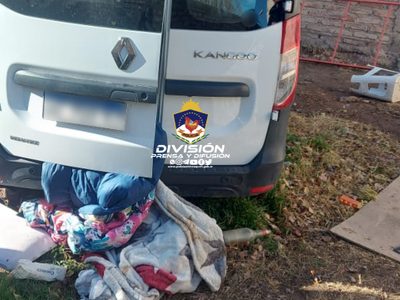Quisieron robar una camioneta e intentaron huir en una utilitaria que había sido robada en Mendoza