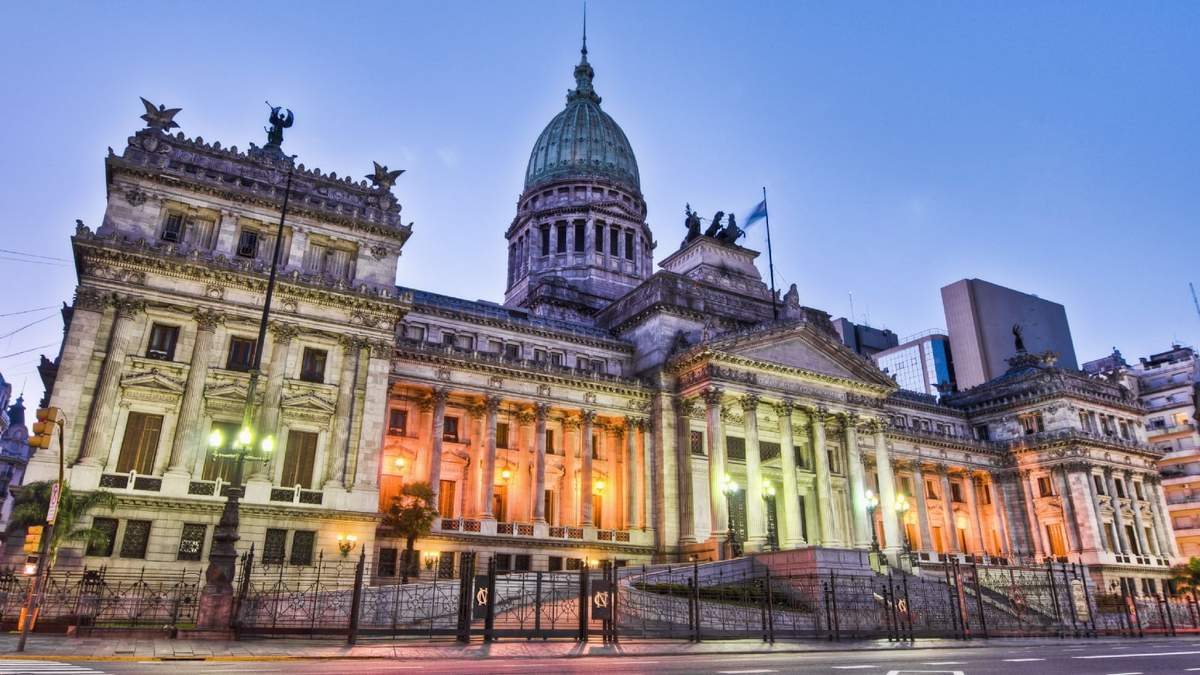 El nuevo acuerdo con el FMI debe aprobarse en el Congreso para refrendarse. Fuente: (Twitter)